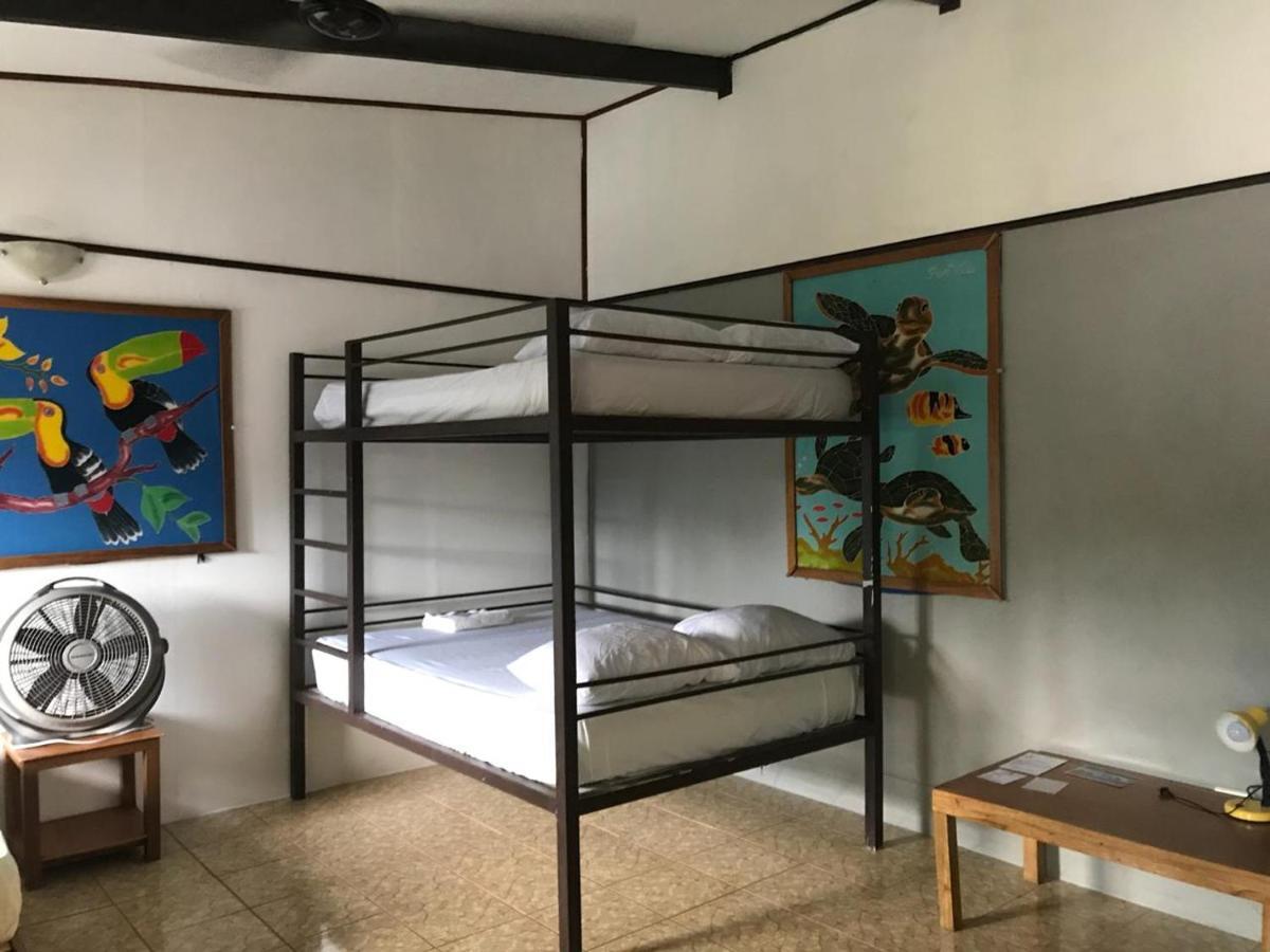 Be My Guest Cabinas Puerto Viejo de Talamanca Luaran gambar